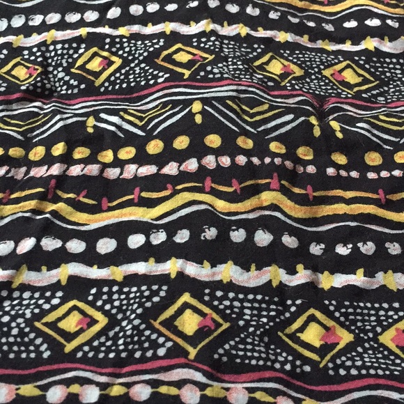 Flowy button up tribal print tank top - Picture 3 of 6